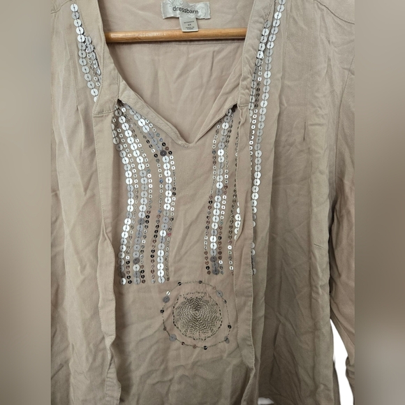 Dress Barn Women's Beige Embellished Top Size 2x - Picture 2 of 4